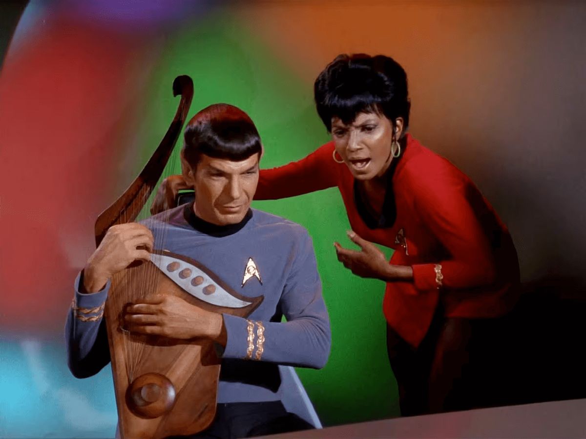 spock_playing_harp_and_uhura_singing